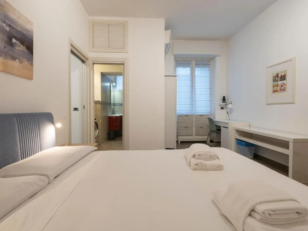 I Host Apartment - Montesuello 9 Milano
